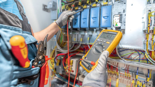 Best Electrician Near Me  in Traer, IA